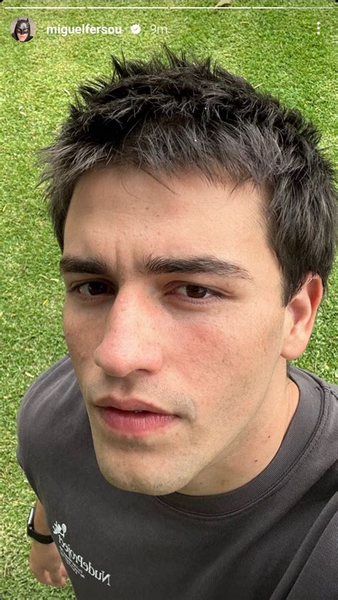 Short hair | Penteados de cabelo masculino, Cortes de cabelo penteados ...