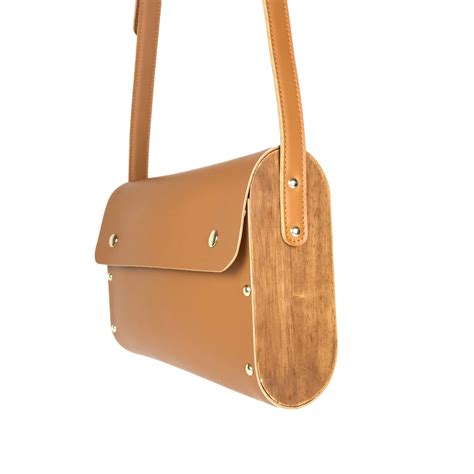 Stylish Capsule Sling Bag For Women – Moon Rabbit Lifestyle