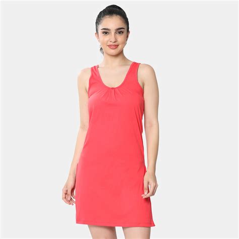 Envie Relaxed Fit Scoop Neck Broad Shoulder Kurta Slip