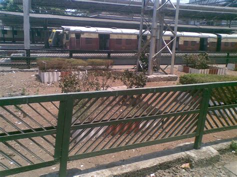 Mumbai Local Train Line 的图像结果