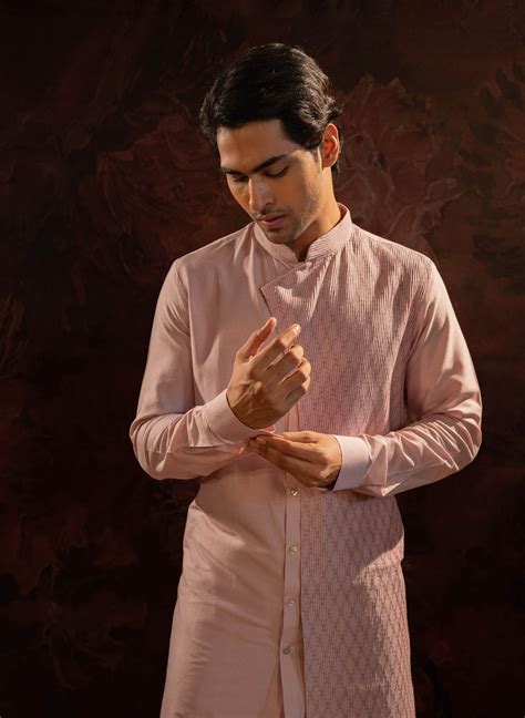 Lavender Asymmetric Pintuck Kurta Set – Darshika Menswear