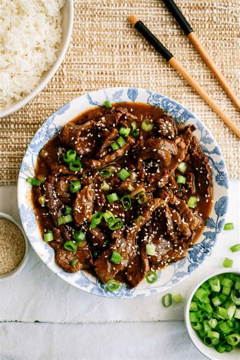 Slow Cooker Korean Beef Recipe- Six Sisters' Stuff