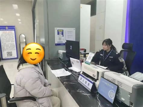 “警察叔叔，我是外地考生，我的身份证不见了……”_荆州新闻网_荆州权威新闻门户网站