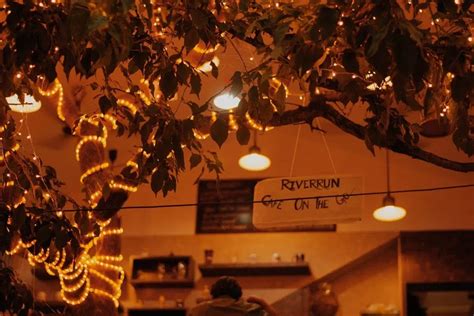 Top 15 Coffee Shops In Guwahati | Specialities, Timings, Cost