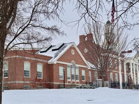 HINSDALE PUBLIC LIBRARY 📚 (@hinsdalelibrary) • Instagram photos and videos