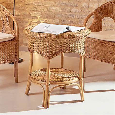 Outdoor coffee table in honey wicker