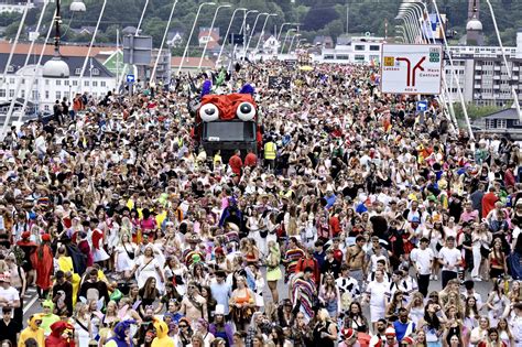 Politi varmer op til Aalborg Karneval med ekstra overvågning | Krimi ...