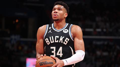 How long is Giannis Antetokounmpo out? Injury timeline, return date ...