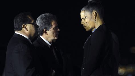 Obama meets privately in San Bernardino with terror victims' families