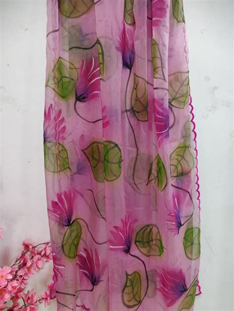 Pink Hand Painted Organza Silk Scalloped Border Dupatta - Luxurionworld