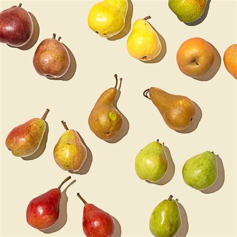 A Guide to Types of Pears and How to Use Them - Misfits Market