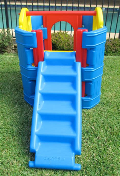 Kids Outdoor PLAY GYM With One Step/Slide And Water Spray Bar pick up or Freight – Raise Great Kids