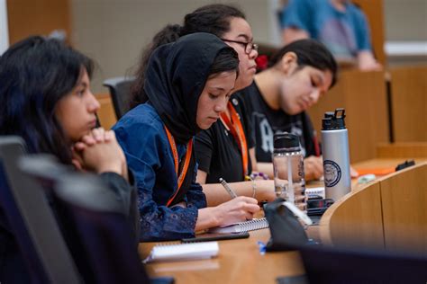 Frequently Asked Questions | Princeton Summer Journalism Program