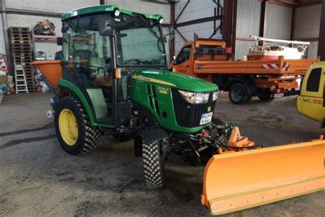 Traktor ohne Rußpartikelfilter: John Deere 2036 R für 31.900 Euro ...