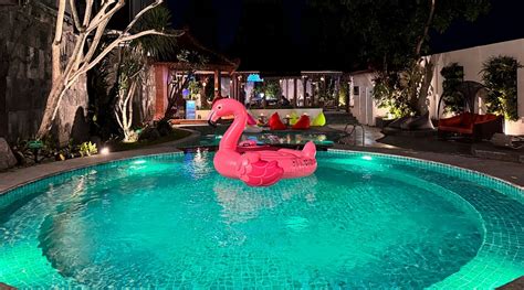 AVEON HOTEL YOGYAKARTA BY DAPHNA INTERNATIONAL - Hotel Reviews, Photos ...