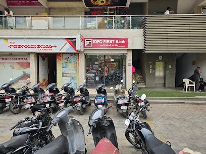 Shalimar Bagh Metro Station, Map, Route, Timings, Fare, Entry/Exit