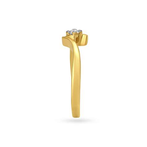 Sleek Diamond Finger Ring
