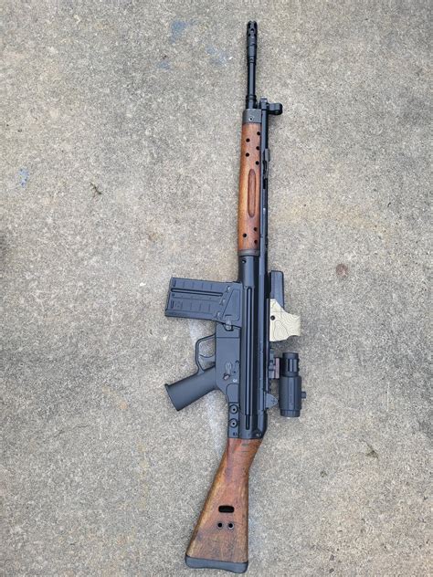 Since we are showing off our 'G3' rifles, here's mine, with Spanish ...