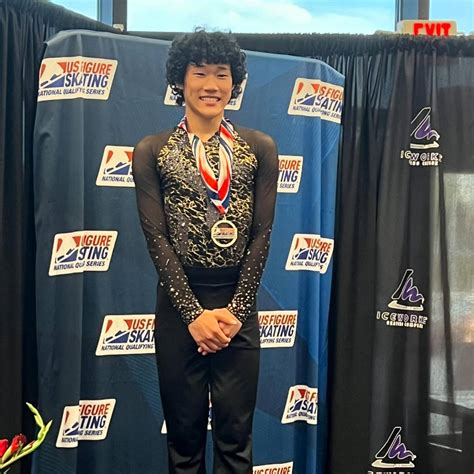 El patinador Spencer Lane colgó una foto del avión antes de estrellarse ...