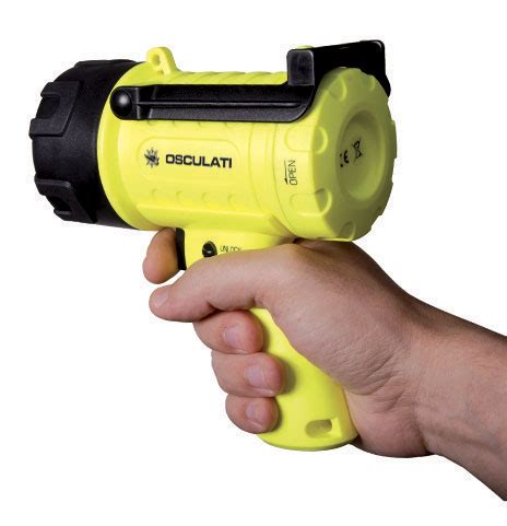 Foco LED OSCULATI Extreme-3w-250lm–(3 pilas LR14) • Naval Chicolino