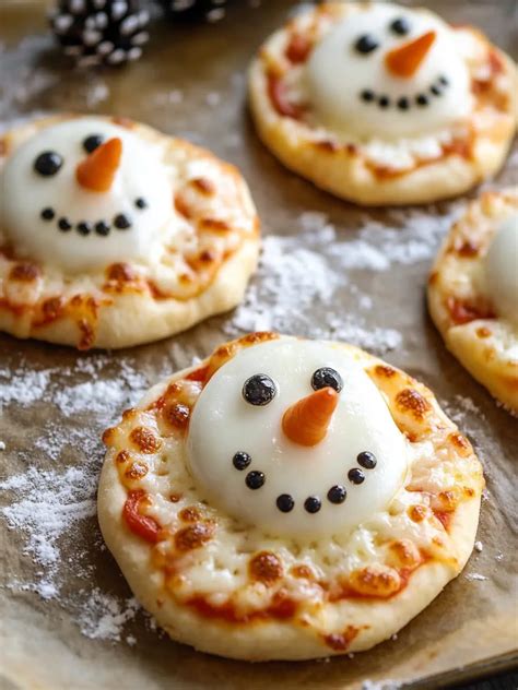 Mini Snowman Pizzas That Make Winter Meals Fun and Cheesy - Ariella Recipes