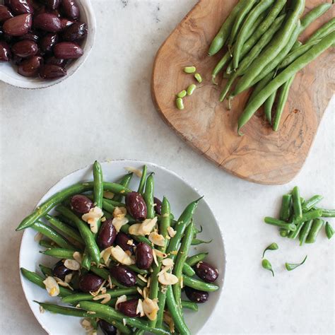 Organic Pitted Kalamata Olives | Shop Divina Food Products