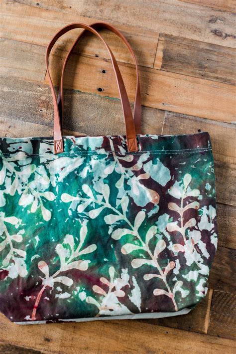 Glue resist Tie-Dye farmers market canvas tote - oh yay studio - Color ...