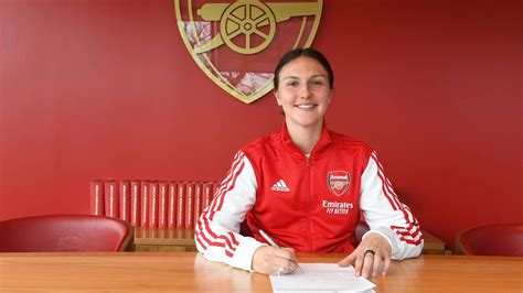 Lotte Wubben-Moy signs new contract | News | Arsenal.com