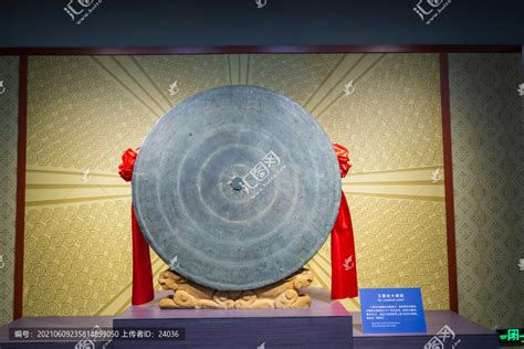 世界最大的古代铜鼓——北流云雷纹大铜鼓_广西