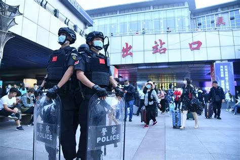 8名意大利警员受中国公安部邀请与中国公安民警共同开展联合巡逻 - 闲时米兰