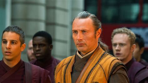 Mads Mikkelsen: "Benedict Cumberbatch is like Doctor Strange, in a way ...