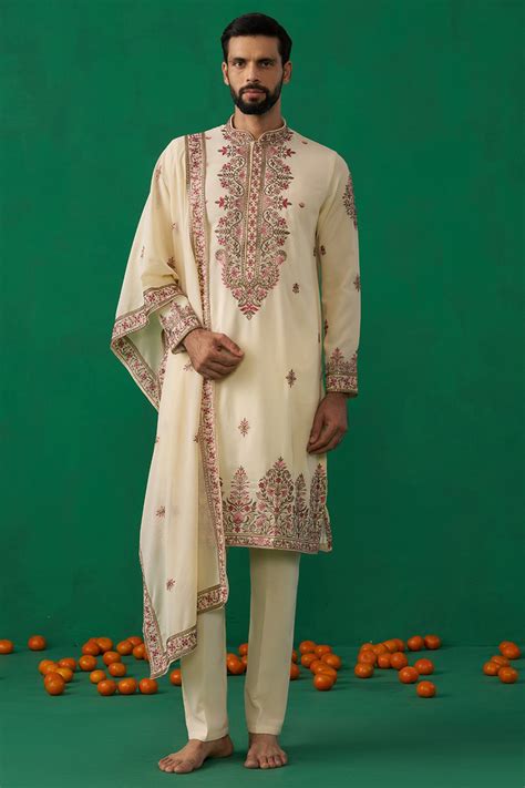 MOTIF CREAM KURTA SET – AGASHE
