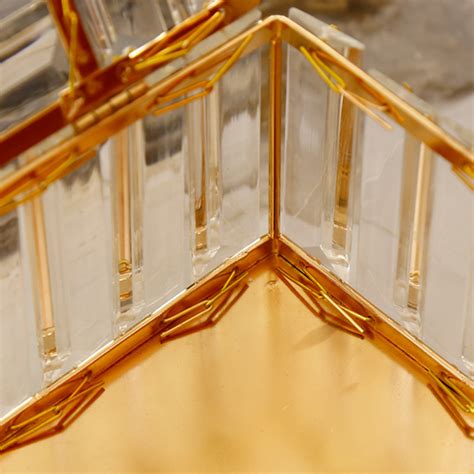 Crystal Tissue Box Online - Premium Tissue Box | Nestasia