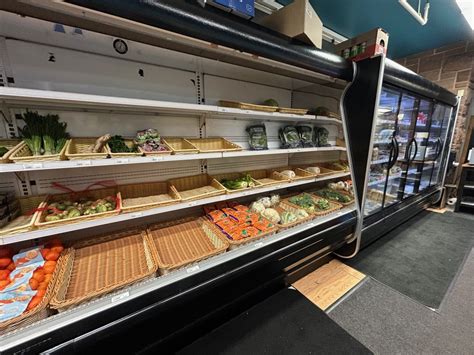 Short Hours, "Fresh" Food from New Jersey, and Empty Shelves: Weshop ...