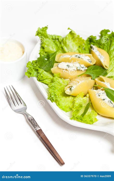 Jumbo Shells pasta stock photo. Image of ricotta, delicious - 36337970