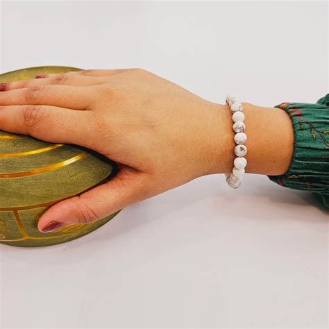 White Howlite Bracelet – Vibrancys