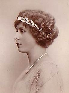 1910s Hairstyles by Fashioning Nostalgia Early 1910 S Hairstyle Inspiration 1910s Hairstyles