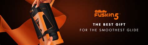 Buy Gillette Fusion Premium Gift Set for Men | 1 Manual Razor, 2 ...