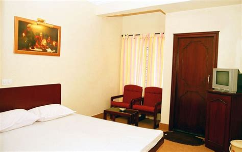 CHANDRAGIRI INN (Kalpetta, Kerala) - Hotel Reviews & Photos - Tripadvisor