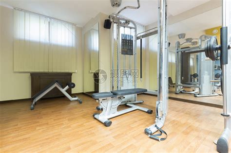 健身房 的图像结果