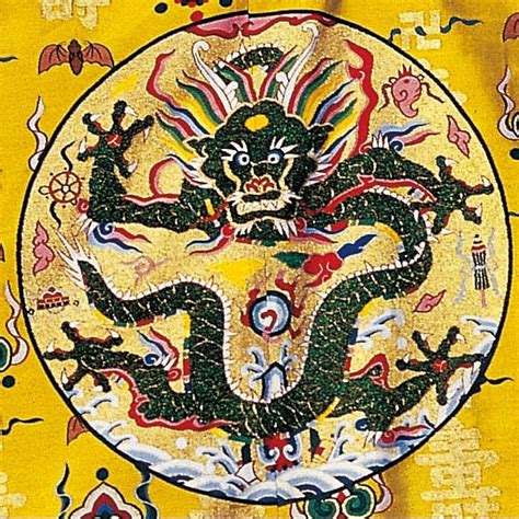 衣上龙纹--中国皇族龙袍上的刺绣龙纹(二)- 中国风