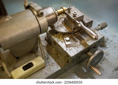 Old Machine Tools 的图像结果