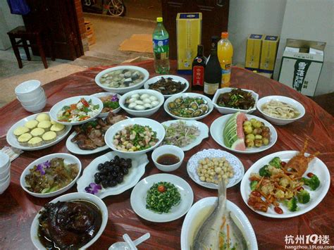在湖南农村办酒席要多小钱一桌，有什么菜单？
