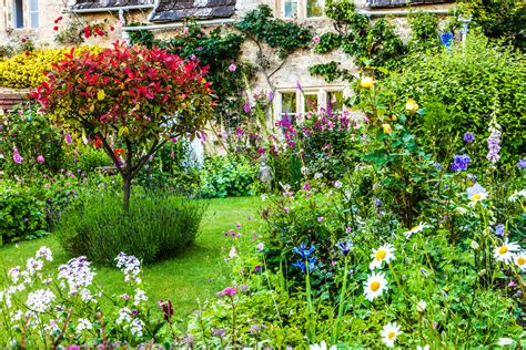 English Country Cottage Garden