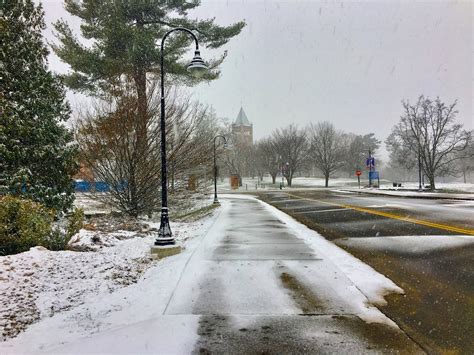 University of New Hampshire - Acceptance Rate, Deadlines & Admission Info