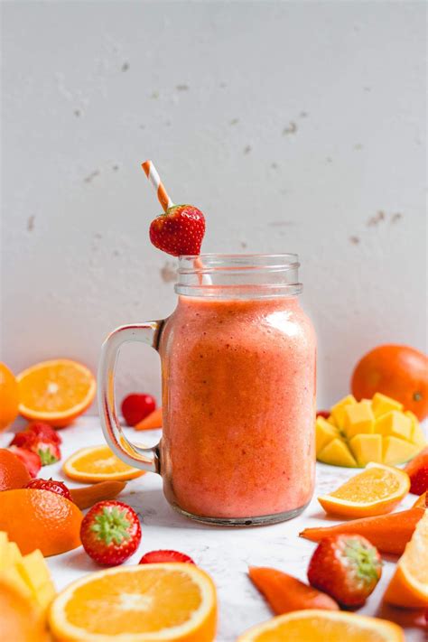 Strawberry Mango Smoothie - Slender Kitchen