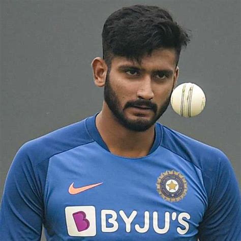Khaleel Ahmed Athlete Wife, Age, Height, Girlfriend, Biography