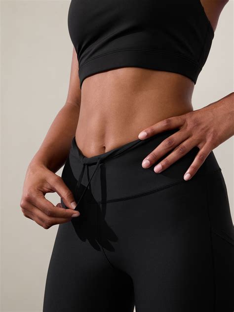 Interval Stash High Rise 7/8 Legging | Athleta