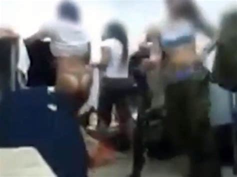 After racy photos, Israeli female soldiers post 30-second racy video on ...