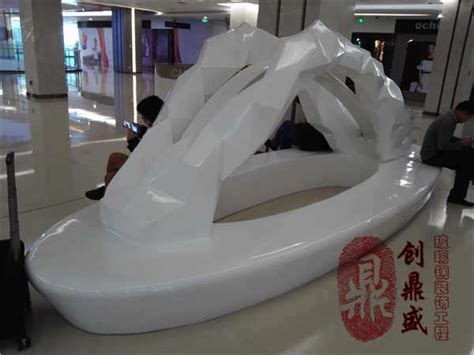 玻璃钢飞机雕塑模型助吉林长春购物中心盛大开业 - 深圳市海盛玻璃钢有限公司